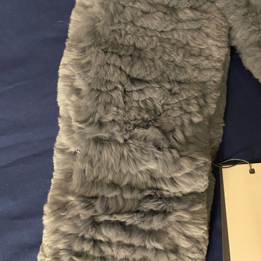 Gray Rabbit Fur Scarf - Picture 2 of 5